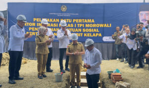 Peletakan Batu Pertama Pembangunan Kantor Imigrasi Kelas I TPI Morowali, Penyerahan Bantuan Sosial dan Penanaman Bibit Pohon Kelapa